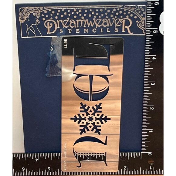 Dreamweaver Stencils Noel Snowflake by Lynell Harlow Embossing LL511 - Picture 2 of 3